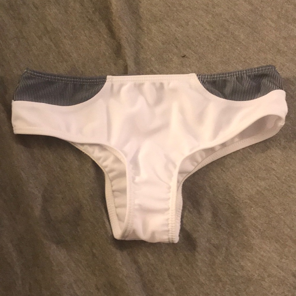 Bikini bottom